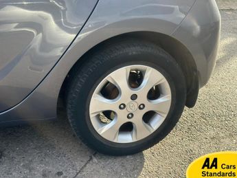 Hyundai i20 1.4 Comfort Hatchback 5dr Petrol Auto Euro 4 (99 bhp)