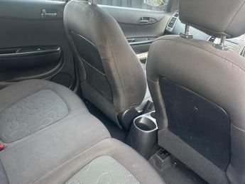 Hyundai i20 1.4 Comfort Hatchback 5dr Petrol Auto Euro 4 (99 bhp)