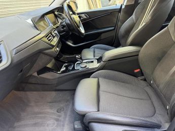 BMW 2 Series Gran Coupe 1.5 218i Sport (LCP) Saloon 4dr Petrol DCT Euro 6 (s/s) (136 ps)