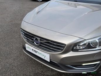 Volvo V60 2.4 D5 SE Lux Nav Estate 5dr Diesel Geartronic Euro 5 (215 ps)
