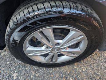 Hyundai ix35 2.0 CRDi Style SUV 5dr Diesel Manual 4WD Euro 5 (134 bhp)