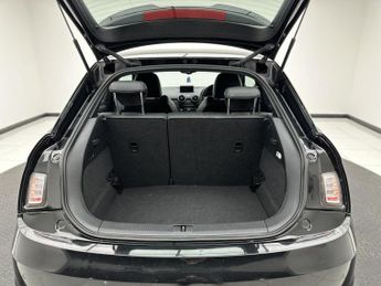 Audi A1 1.6 TDI S line Hatchback 3dr Diesel S Tronic Euro 6 (s/s) (116 p