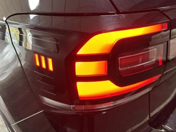 Volkswagen T-Cross 1.0 TSI R-Line SUV 5dr Petrol DSG Euro 6 (s/s) (110 ps)