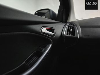 Ford Kuga 1.5T EcoBoost ST-Line SUV 5dr Petrol Auto AWD Euro 6 (s/s) (182 