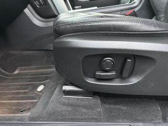 Land Rover Discovery Sport 2.0 TD4 HSE SUV 5dr Diesel Auto 4WD Euro 6 (s/s) (180 ps)