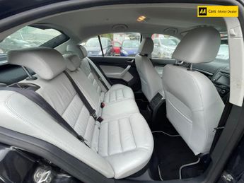 Skoda Octavia 1.8 TSI Laurin & Klement Hatchback 5dr Petrol DSG Euro 4 (160 ps