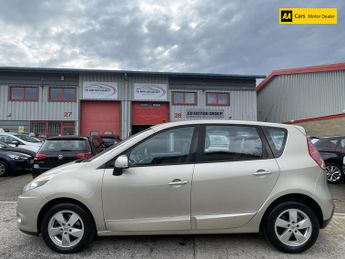 Renault Scenic 1.5 dCi Dynamique TomTom MPV 5dr Diesel Manual Euro 4 (106 ps)