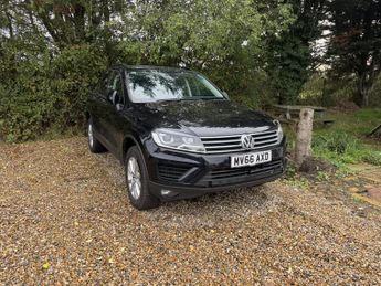 Volkswagen Touareg 3.0 TDI V6 BlueMotion Tech Escape SUV 5dr Diesel Tiptronic 4WD E