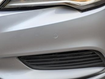 Vauxhall Astra 1.4i Turbo Design Hatchback 5dr Petrol Auto Euro 6 (s/s) (150 ps