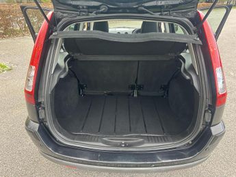 Ford Fusion 1.6 Zetec Hatchback 5dr Petrol Automatic (179 g/km, 99 bhp)