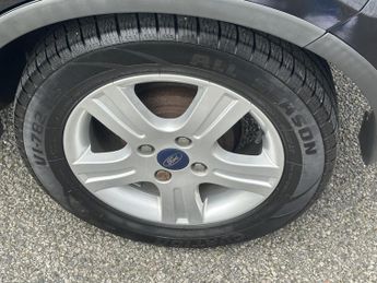 Ford Fusion 1.6 Zetec Hatchback 5dr Petrol Automatic (179 g/km, 99 bhp)