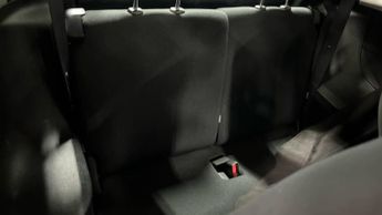 Toyota iQ 1.0 VVT-i 2 Hatchback 3dr Petrol Multidrive Euro 5 (68 ps)