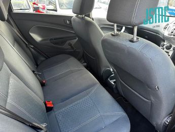 Ford Fiesta 1.4 Titanium Hatchback 5dr Petrol Automatic (154 g/km, 94 bhp)