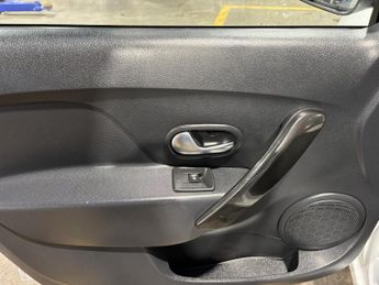 Dacia Sandero 0.9 TCe Comfort Hatchback 5dr Petrol Manual Euro 6 (s/s) (90 ps)