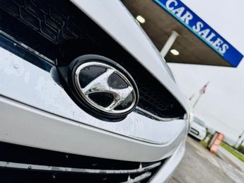 Hyundai ix35 2.0 CRDi SE SUV 5dr Diesel Auto 4WD Euro 5 (Nav) (134 bhp)