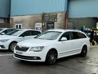 Skoda Superb 2.0 TDI Elegance Estate 5dr Diesel Manual Euro 5 (s/s) (170 ps)