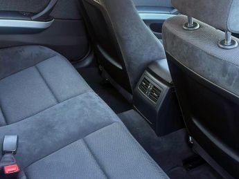 BMW 3 Series 2.0 318d M Sport Saloon 4dr Diesel Steptronic Euro 5 (143 ps)