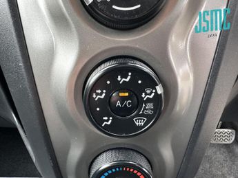 Toyota Yaris 1.33 Dual VVT-i TR Hatchback 5dr Petrol MultiMode Euro 4 (s/s) (