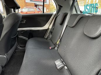 Toyota Yaris 1.33 Dual VVT-i TR Hatchback 5dr Petrol MultiMode Euro 4 (s/s) (