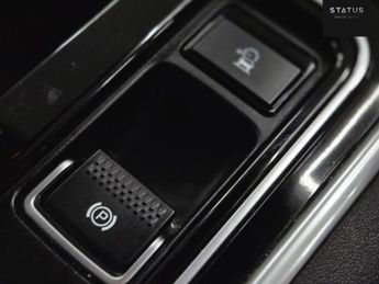 Jaguar XE 2.0d R-Sport Saloon 4dr Diesel Auto Euro 6 (s/s) (180 ps)
