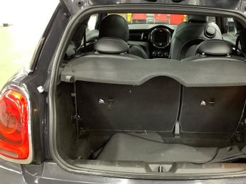 MINI Hatch 2.0 Cooper SD Hatchback 3dr Diesel Auto 6Spd Euro 6 (s/s) (170 p