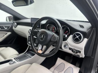 Mercedes-Benz A Class 1.5 A180d Sport (Premium Plus) Hatchback 5dr Diesel 7G-DCT Euro 