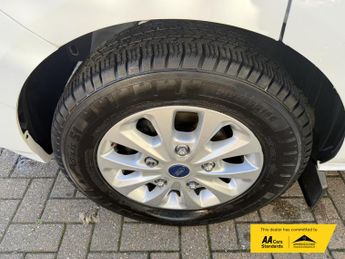 Ford Transit Custom 2.0 300 EcoBlue Limited Panel Van 5dr Diesel Auto L2 H1 Euro 6 (