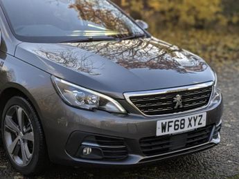 Peugeot 308 1.2 PureTech Tech Edition Hatchback 5dr Petrol EAT Euro 6 (s/s) 