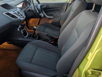 Ford Fiesta 1.25 Zetec Hatchback 5dr Petrol Manual (133 g/km, 81 bhp)