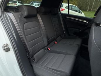 Volkswagen Golf 2.0 TSI R Hatchback 5dr Petrol DSG 4Motion Euro 6 (s/s) (310 ps)