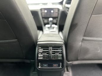 Volkswagen Passat 1.4 TSI GTE Estate 5dr Petrol Plug-in Hybrid DSG Euro 6 (s/s) (2