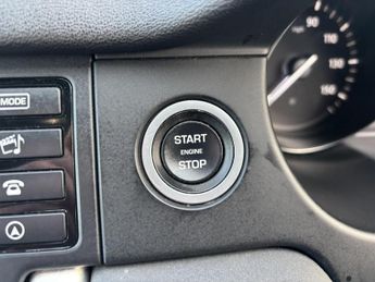 Land Rover Discovery Sport 2.0 TD4 HSE Black SUV 5dr Diesel Auto 4WD Euro 6 (s/s) (180 ps)