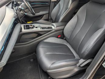 MG MG5 61.1kWh Trophy Long Range Estate 5dr Electric Auto (156 ps)