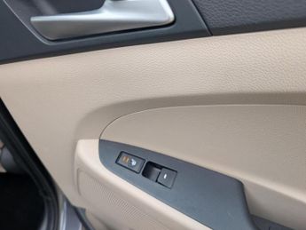 Hyundai TUCSON 2.0 CRDi Premium SUV 5dr Diesel Auto 4WD Euro 6 (185 ps)