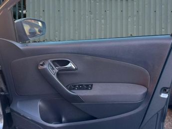 Volkswagen Polo 1.4 SE Hatchback 5dr Petrol DSG Euro 5 (85 ps)