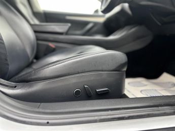 Tesla Model 3 Standard Range Plus Saloon 4dr Electric Auto RWD (241 bhp)