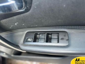 Nissan Qashqai+2 2.0 Tekna SUV 5dr Petrol CVT 4WD Euro 5 (140 ps)