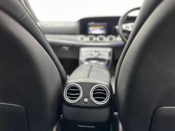 Mercedes-Benz E Class 2.0 E220d AMG Line (Premium) Saloon 4dr Diesel G-Tronic+ Euro 6 