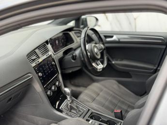 Volkswagen Golf 2.0 TDI GTD Hatchback 5dr Diesel DSG Euro 6 (s/s) (184 ps)