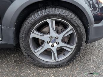 Volvo XC70 2.4 D5 SE Lux Estate 5dr Diesel Geartronic AWD Euro 5 (215 ps)