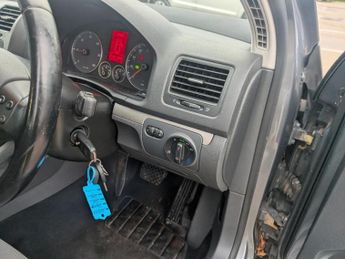 Volkswagen Golf 1.9 TDI Match Hatchback 5dr Diesel DSG (153 g/km, 103 bhp)