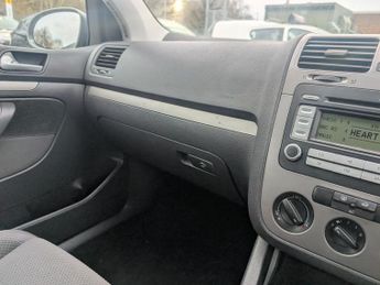 Volkswagen Golf 1.9 TDI Match Hatchback 5dr Diesel DSG (153 g/km, 103 bhp)