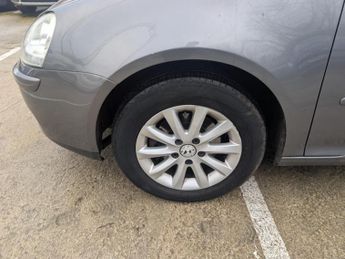 Volkswagen Golf 1.9 TDI Match Hatchback 5dr Diesel DSG (153 g/km, 103 bhp)