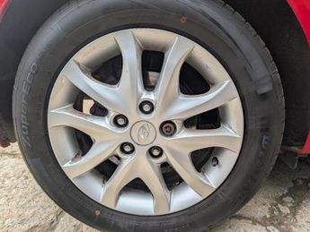 Hyundai i30 1.6 Comfort Hatchback 5dr Petrol Manual Euro 5 (124 bhp)
