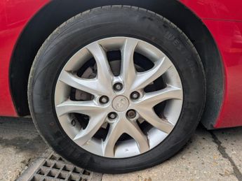 Hyundai i30 1.6 Comfort Hatchback 5dr Petrol Manual Euro 5 (124 bhp)