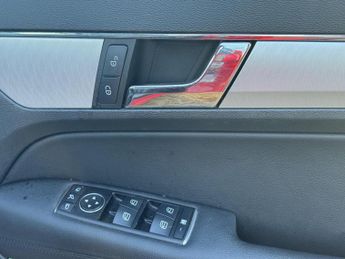 Mercedes-Benz E Class 2.1 E250 CDI BlueEfficiency Sport Coupe 2dr Diesel G-Tronic+ Eur