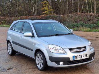 Kia Rio 1.5 CRDi Sport Hatchback 5dr Diesel Manual (119 g/km, 108 bhp)