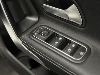 Mercedes-Benz A Class 1.5 A180d Sport (Executive) Hatchback 5dr Diesel 7G-DCT Euro 6 (