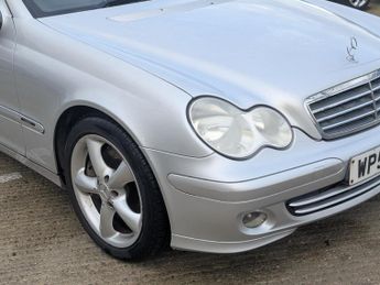 Mercedes-Benz C Class 1.8 C180 Kompressor Classic SE Saloon 4dr Petrol Automatic (193 