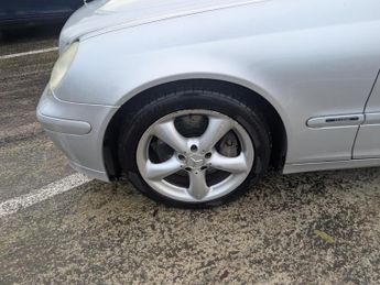 Mercedes-Benz C Class 1.8 C180 Kompressor Classic SE Saloon 4dr Petrol Automatic (193 